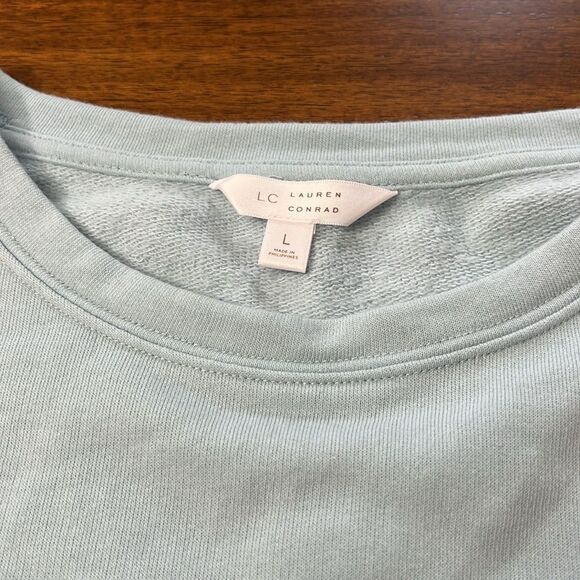 Lauren Conrad Cropped Sweater Size Large - Picture 2 of 5